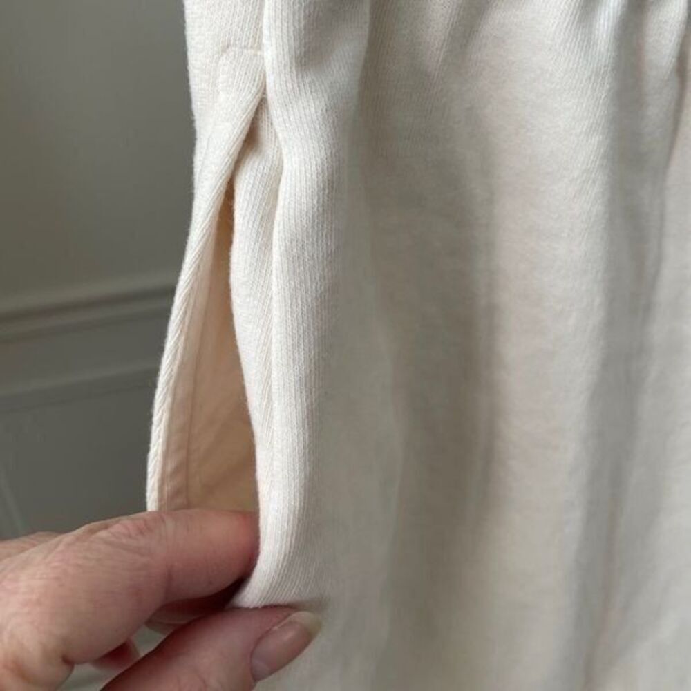 Peloton Cream Color Rainbow Embroidered Sweat Shorts Drawstring Elastic Waist M - Picture 2 of 9